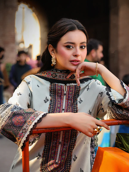 Elegant Off-White Printed Lawn Suit