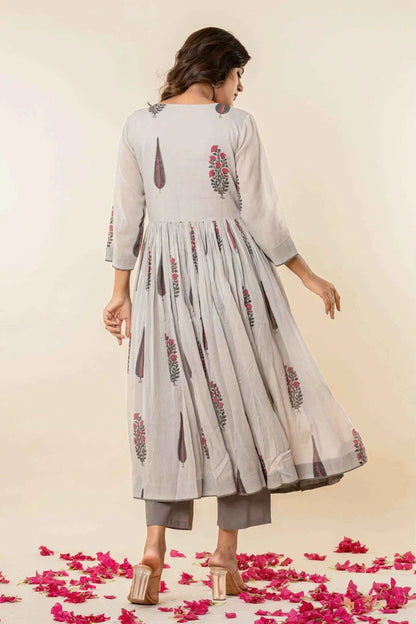 Women’s Floral Printed Flared Kurta with Pants – Grey