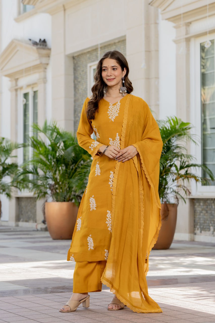 Sunehri Mustard Bloom Kurta Set