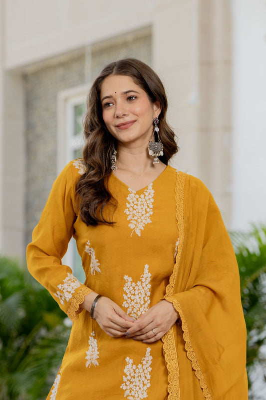Sunehri Mustard Bloom Kurta Set