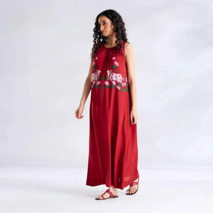 Red Lotus Print Sleeveless Maxi Dress
