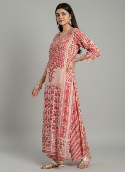 Women’s Maroon Printed Straight Kurta with V-Neck