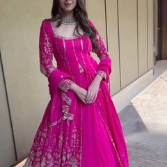 Step into effortless charm with our exclusive 3-piece se